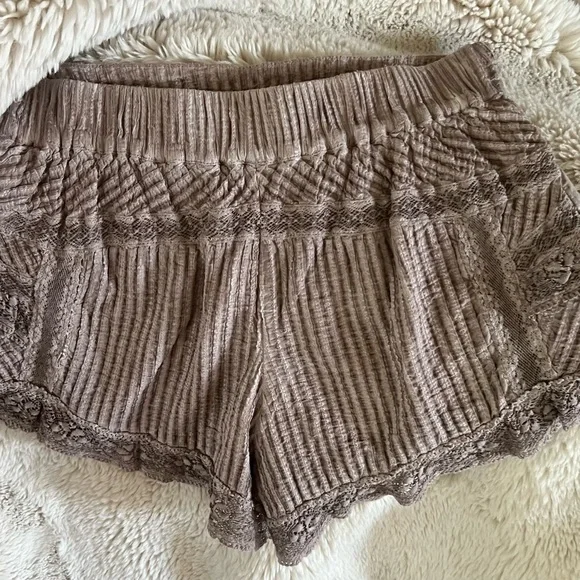 FREE PEOPLE: Adore You Pieced Shorts - Picture 9 of 16
